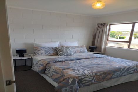 Photo of property in 3/772 Beach Road, Browns Bay, Auckland, 0630