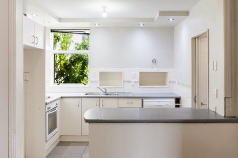 Photo of property in 5 Cambrai Avenue, Mount Roskill, Auckland, 1041