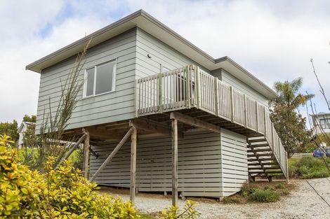 Photo of property in 6 Magnolia Drive, Cable Bay, 0420