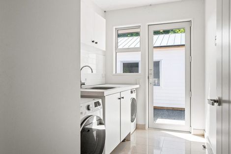 Photo of property in 8 Crawford Place, Lake Hayes, Queenstown, 9304