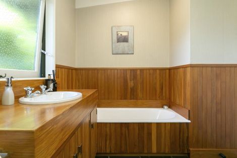 Photo of property in 46 Gillies Avenue, Taupo, 3330