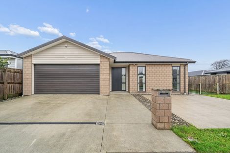 Photo of property in 10 Poulson Grove, Trentham, Upper Hutt, 5018