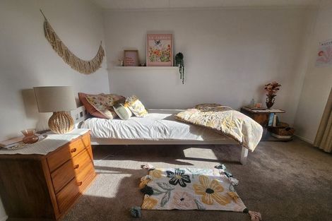 Photo of property in 28 Zingaro Place, Massey, Auckland, 0614