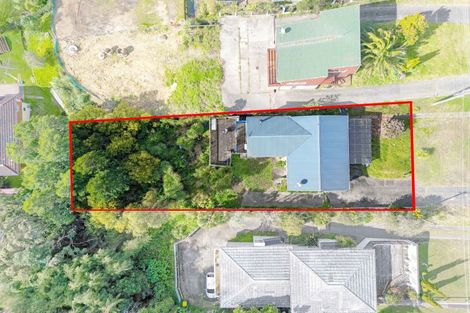 Photo of property in 579 East Coast Road, Browns Bay, Auckland, 0630