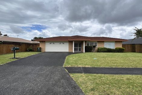 Photo of property in 25 Glenross Drive, Wattle Downs, Auckland, 2103