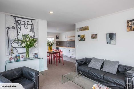 Photo of property in 1/14c Glenmore Street, Thorndon, Wellington, 6011