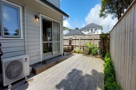 Photo of property in 2/27 Campbell Street, Karori, Wellington, 6012