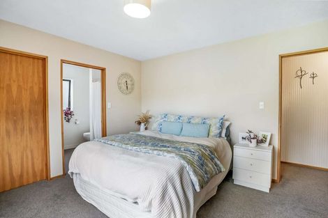 Photo of property in 16 Lancewood Drive, Halswell, Christchurch, 8025