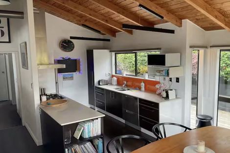 Photo of property in 2/60 Hastings Road, Mairangi Bay, Auckland, 0630