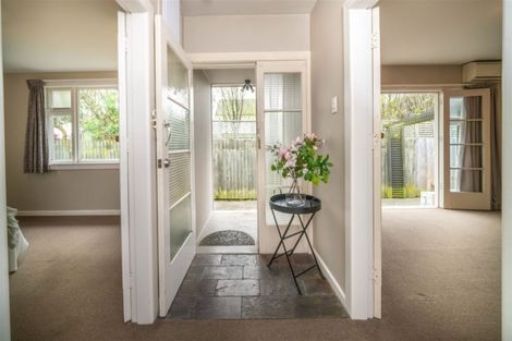 Photo of property in 2/27 Devonport Lane, St Albans, Christchurch, 8014