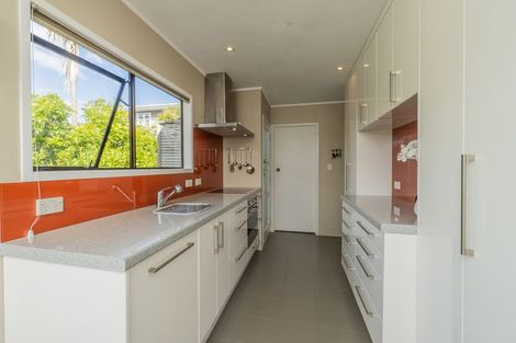 Photo of property in 2/35 Dakota Avenue, Beach Haven, Auckland, 0626