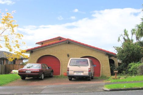 Photo of property in 15 William Bryan Drive, Half Moon Bay, Auckland, 2012