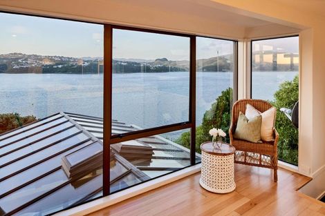 Photo of property in 93 Seaview Road, Paremata, Porirua, 5024