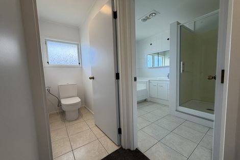 Photo of property in 1a Everglade Drive, Goodwood Heights, Auckland, 2105