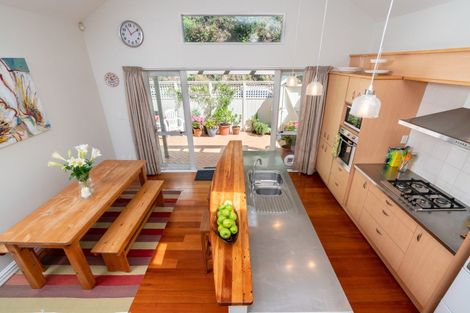 Photo of property in 153f Grant Road, Thorndon, Wellington, 6011