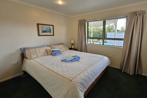 Photo of property in 19 Martin Place, Cooks Beach, Whitianga, 3591