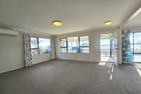 Photo of property in 18 Harbour Drive, Otumoetai, Tauranga, 3110