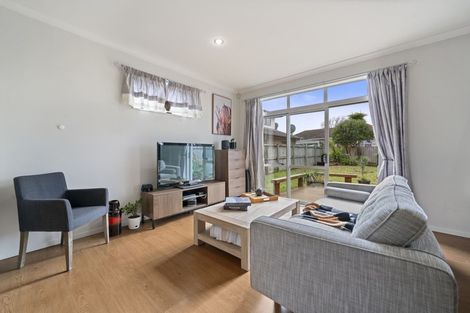 Photo of property in 1/140a Gray Avenue, Papatoetoe, Auckland, 2024