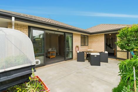 Photo of property in 4/19 Tower Street, Hornby, Christchurch, 8042