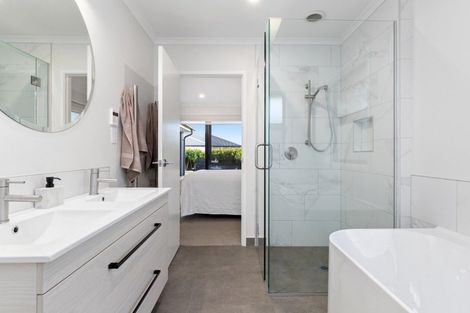 Photo of property in 14 Catherine Mclean Road, Pukekohe, 2120