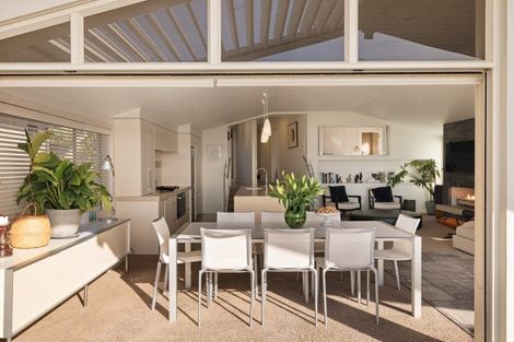 Photo of property in 3/201 Oceanbeach Road, Mount Maunganui, 3116