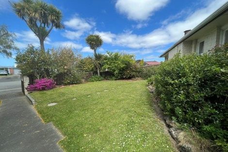 Photo of property in 68 Greendale Avenue, Avonhead, Christchurch, 8042