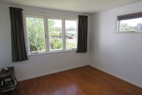 Photo of property in 28 Nile Road, Kelston, Auckland, 0602