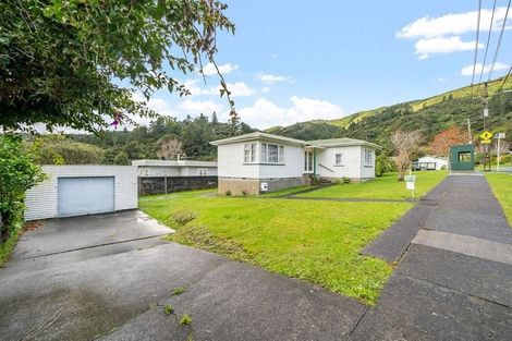 Photo of property in 63 Hay Street, Naenae, Lower Hutt, 5011