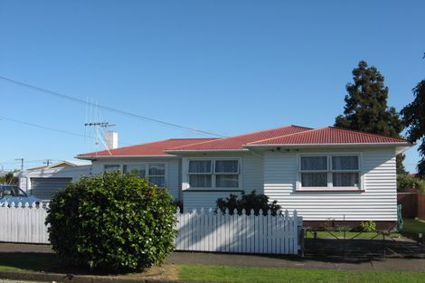 Photo of property in 15 Cobham Street, Levin, 5510
