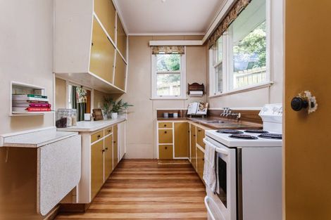 Photo of property in 13 Seddon Crescent, Whataupoko, Gisborne, 4010