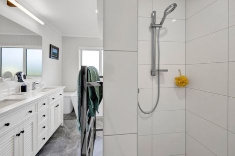 Photo of property in 60 Turangi Road, Motunui, Waitara, 4383