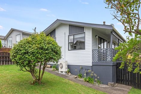 Photo of property in 10 Sombrero View, Ascot Park, Porirua, 5024