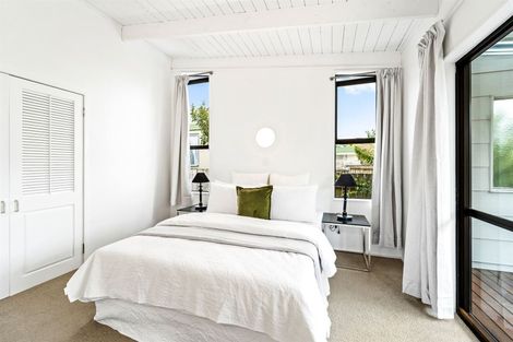 Photo of property in 112b Brightside Road, Stanmore Bay, Whangaparaoa, 0932