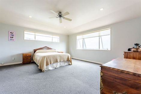 Photo of property in 1201 Whangaparaoa Road, Gulf Harbour, Whangaparaoa, 0930