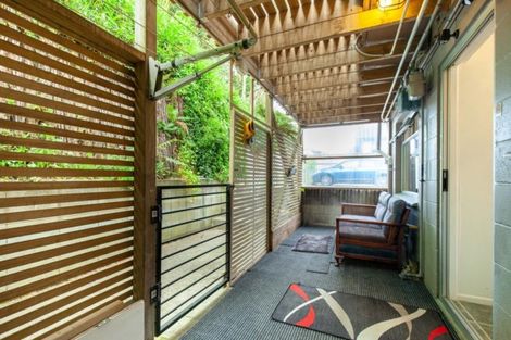 Photo of property in 9/57 Carrington Street, Lower Vogeltown, New Plymouth, 4310