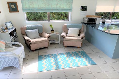 Photo of property in 18 Halyard Loop, Haruru, 0204