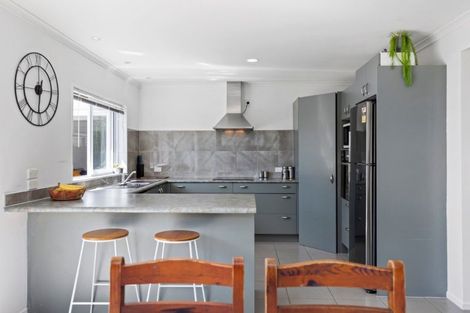 Photo of property in 61c Queen Road, Bellevue, Tauranga, 3110