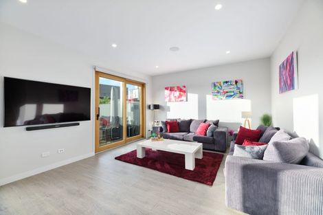 Photo of property in 28 Whakanoho Road, Westgate, Auckland, 0814