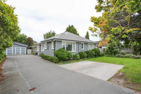 Photo of property in 124 Memorial Avenue, Burnside, Christchurch, 8053