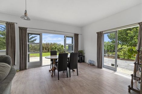 Photo of property in 2745 Opunake Road, Te Kiri, Opunake, 4682