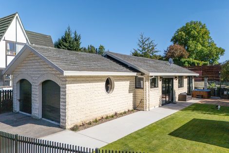 Photo of property in 8 Hart Place, Bridge Hill, Alexandra, 9320