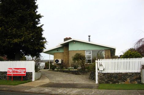 Photo of property in 23 Pine Crescent, Hargest, Invercargill, 9810