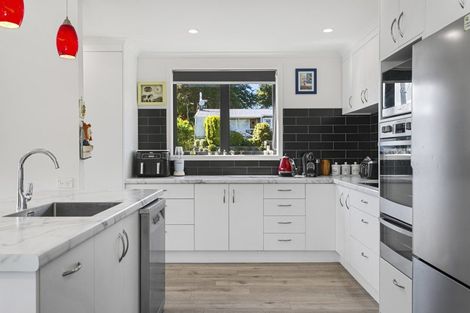 Photo of property in 24 Tawa Street, Hilltop, Taupo, 3330