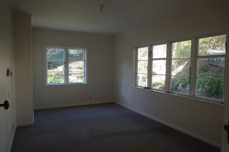 Photo of property in 74 Sunshine Avenue, Karori, Wellington, 6012