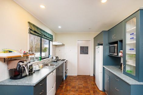 Photo of property in 28 Peppertree Glade, Kelvin Grove, Palmerston North, 4414