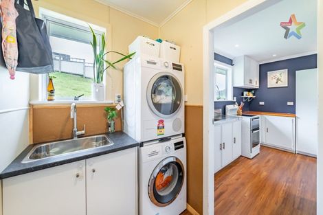 Photo of property in 1 Taku Matenga Grove, Korokoro, Lower Hutt, 5012