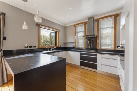 Photo of property in 65 Lemon Street, New Plymouth, 4310