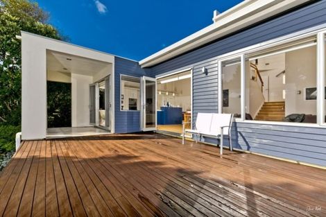 Photo of property in 19 Pitoitoi Avenue, Greenhithe, Auckland, 0632