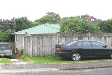 Photo of property in 3 Waverley Avenue, Glenfield, Auckland, 0629