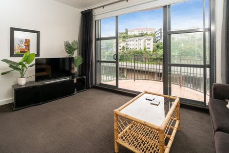 Photo of property in Atrium Towers, 5o/154 The Terrace, Wellington Central, Wellington, 6011